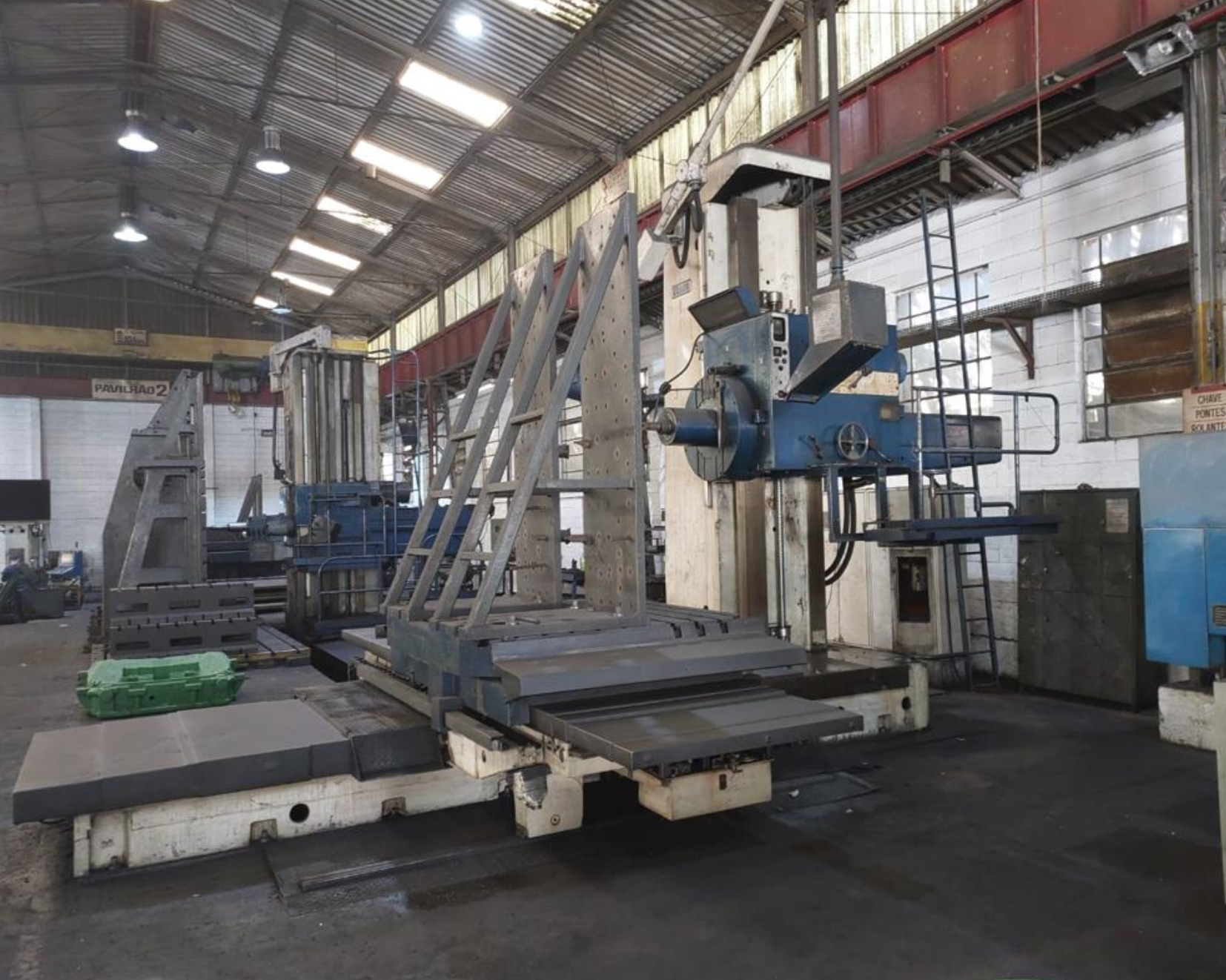 MANDRILHADORA CNC UNION - FUSO 125 - CURSO DE 4000 mm